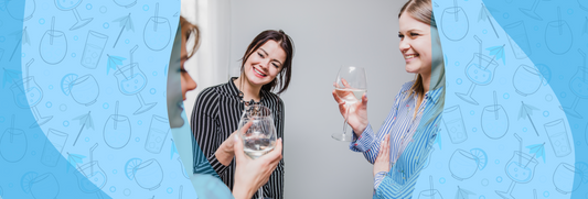 ¿Por qué es importante beber agua después de tomar alcohol?